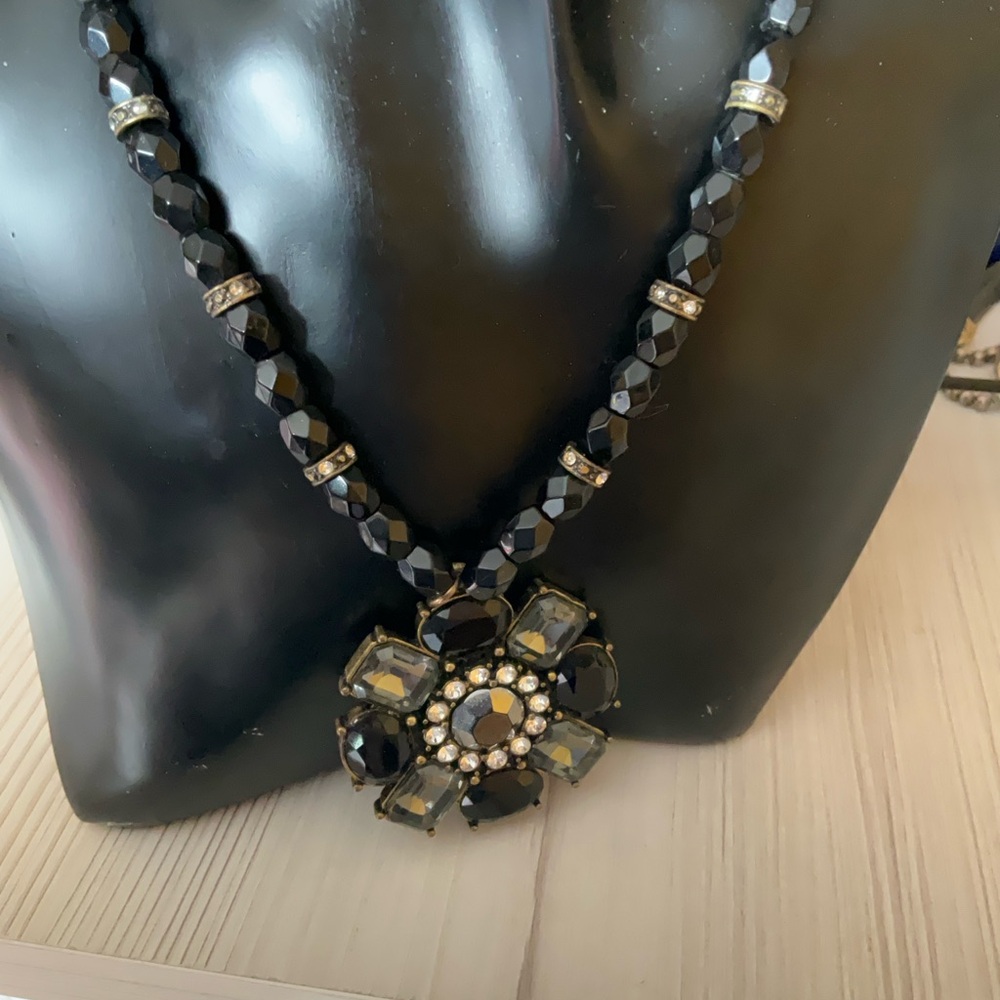 Elegant Black Beaded Necklace with Floral Pendant